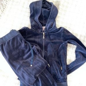 Juicy couture sweat suite